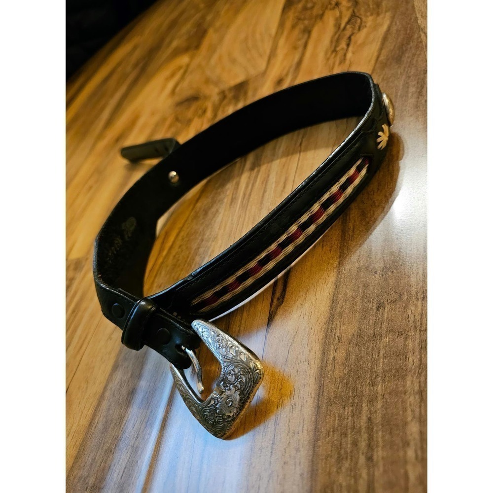 Justin Western Belt 30 with engraved‎ & weaved. Cowgirl. Western. Farm